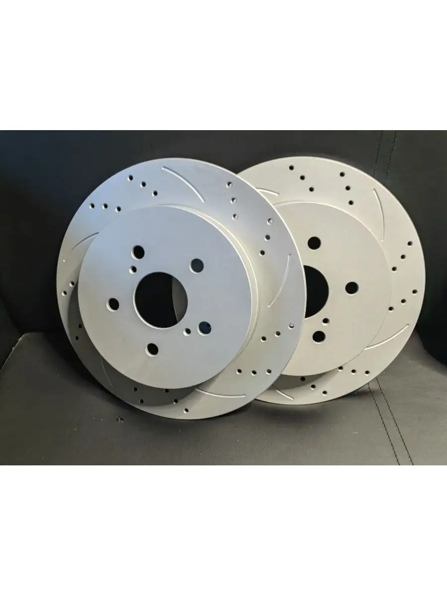 42431-74p00. Тормозные диски перфорированные с насечками. Тормозной диск на аккорд 7 с перфорацией. Тормозной диск фольксваген поло. Как правильно установить диски с перфорацией.