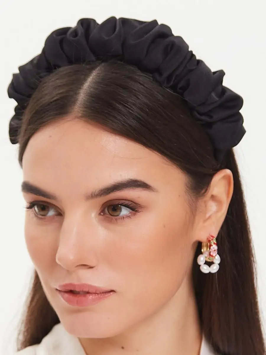 Жемчужный ободок для волос. Обручи для волос 2023. Ободок с игрушкой. Валберис ободок для волос. Тряпочный ободок для волос.