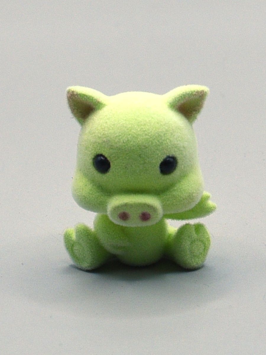 Зеленая игрушка. Зелёная инрвшка. Игрушка Свинка 1000. Зелёные свинки.
