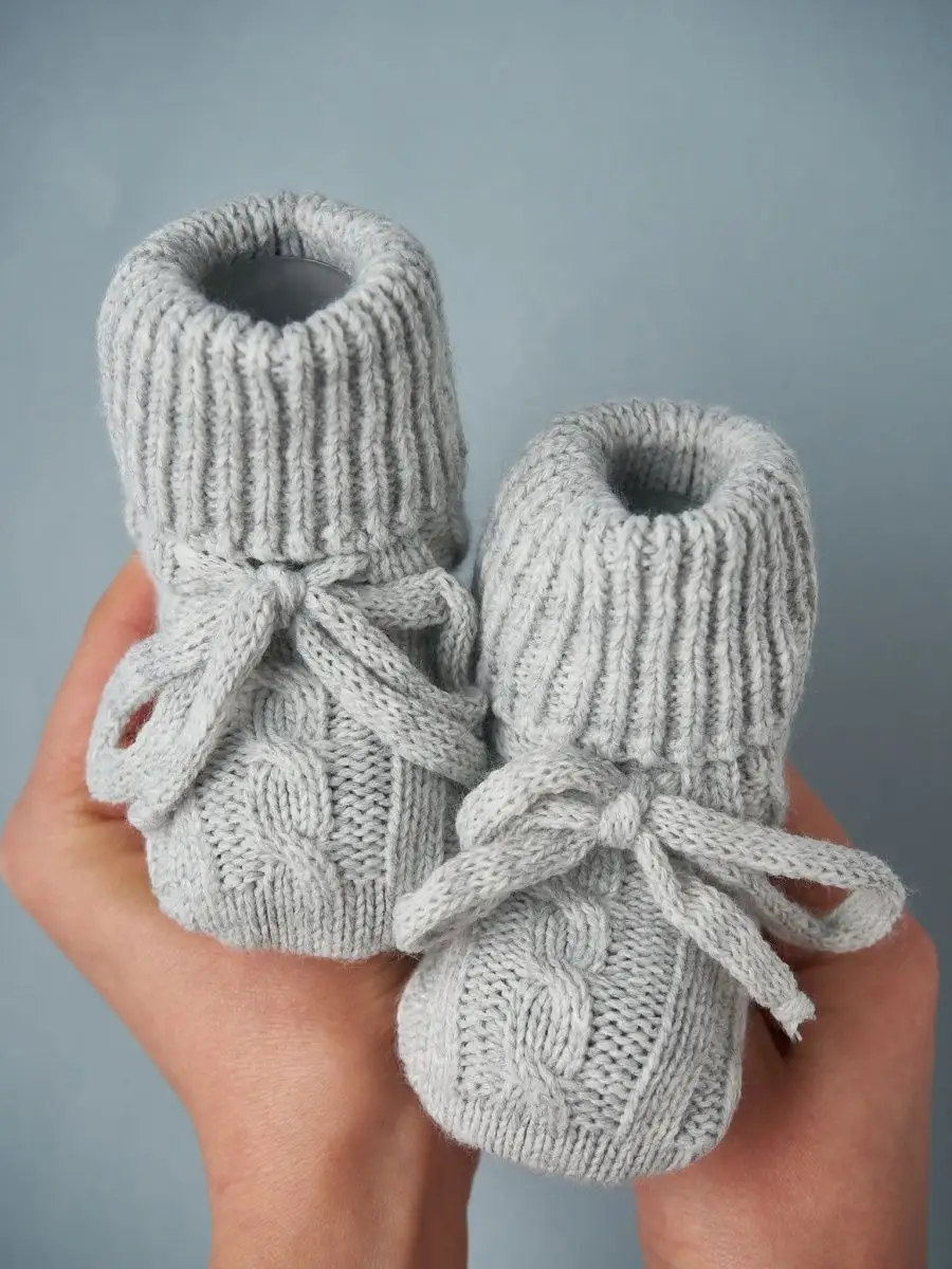 Короткие носки с пальчиками спицами