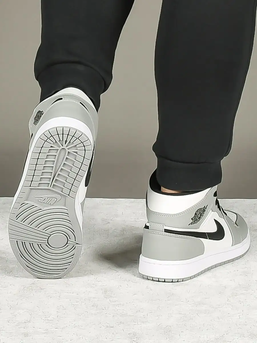 Nike air jordan 1 mid clearance sneakers