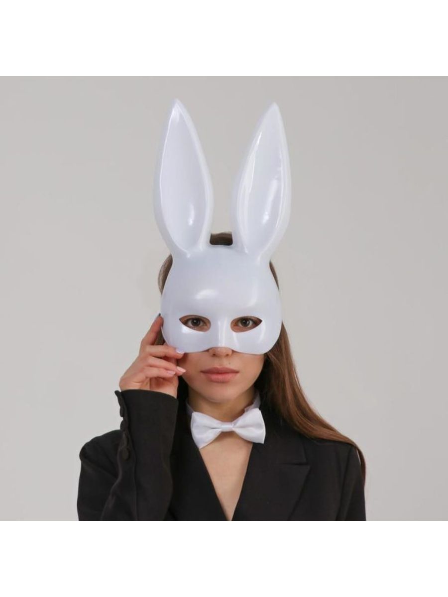 Маска зайца для ролевых игр. Карнавальная маска заяц для девушки. Девушка в маске зайки. Зайчик игра маска.