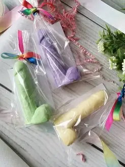 Жалаңаш жас әдемі әйелдің порно фотосы