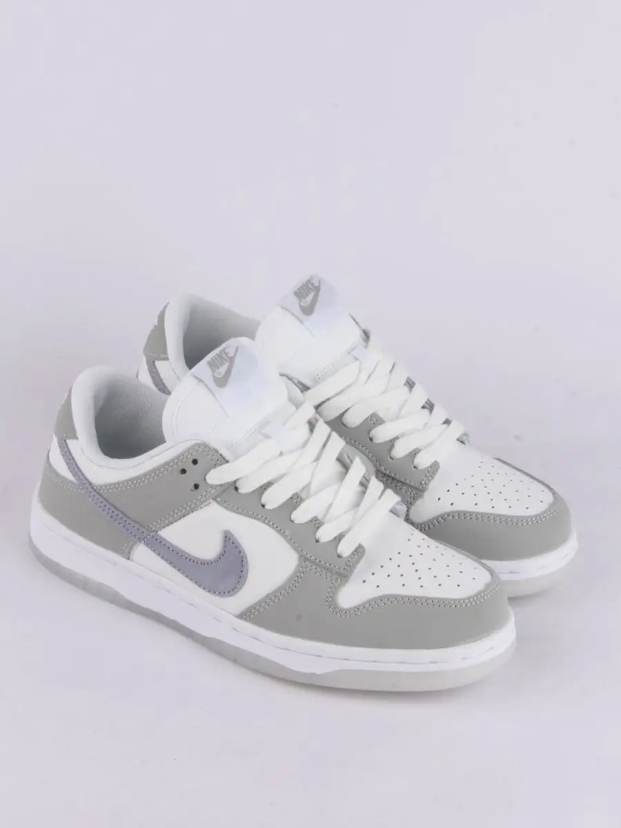 Nike dunk low clearance tops