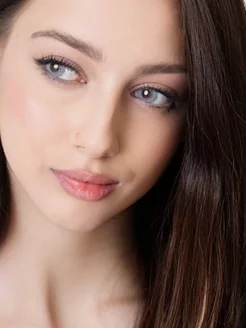 Фотошоу сооблазнительной Clarice - Blue Eyed