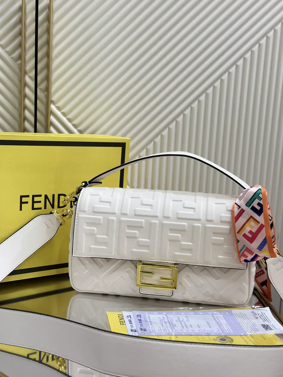 Сумка Fendi багет Lux Bags 147296496 купить за 4 930 ₽ в интернет-магазине  Wildberries