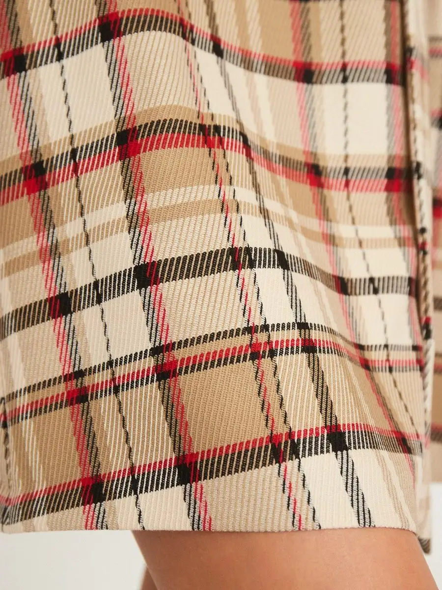 Burberry skirt outlet tight