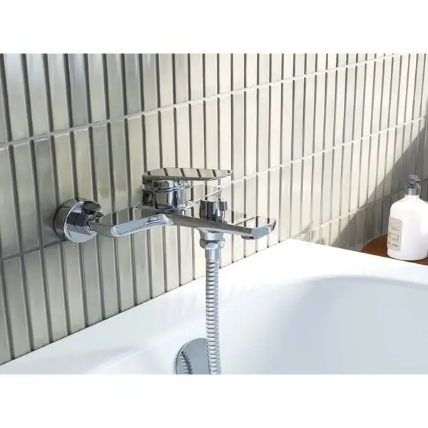 Фото товара на маркетплейсе wildberries Смеситель для ванны с коротким изливом