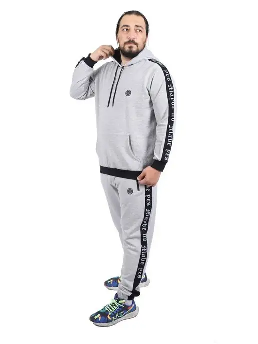 Спортивный костюм без молнии