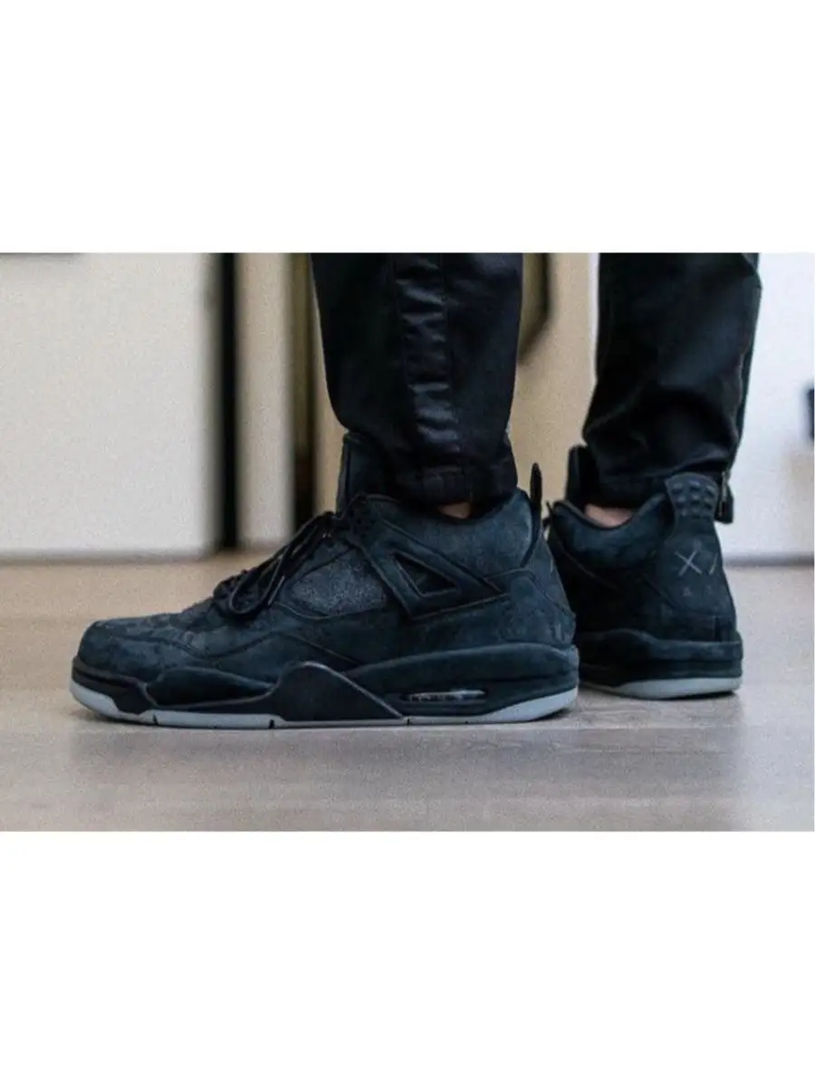 Air jordan sales kaws black