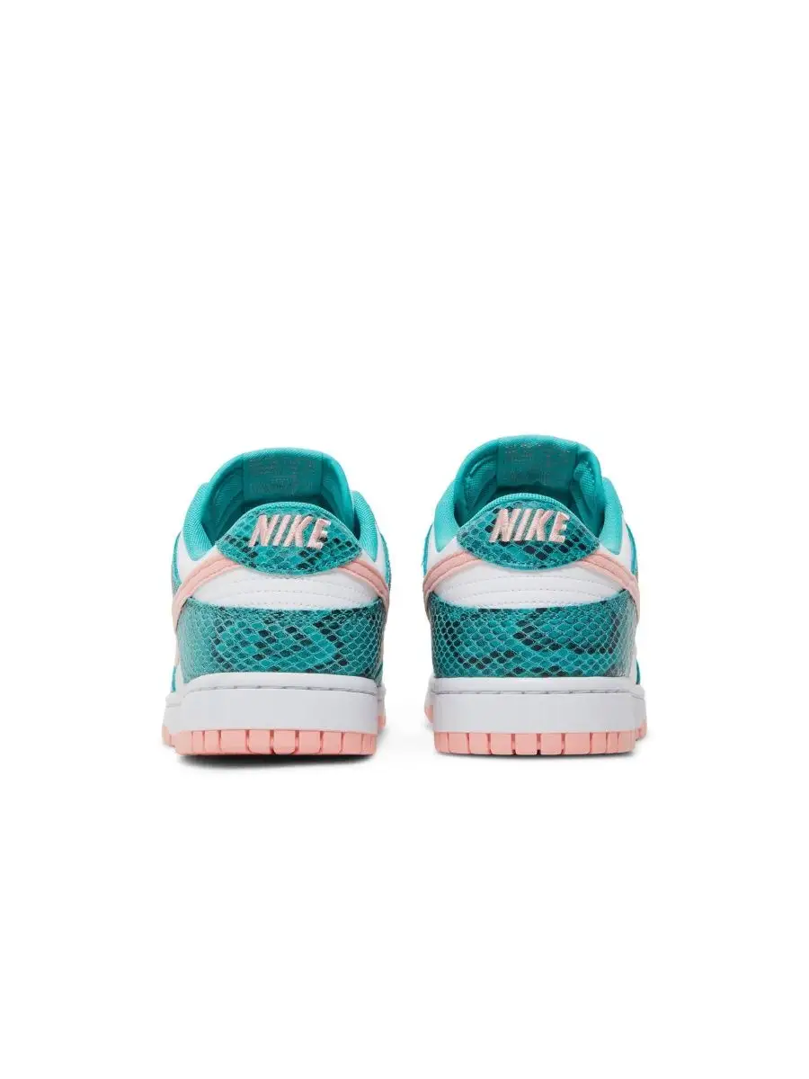 Nike snakeskin dunks best sale