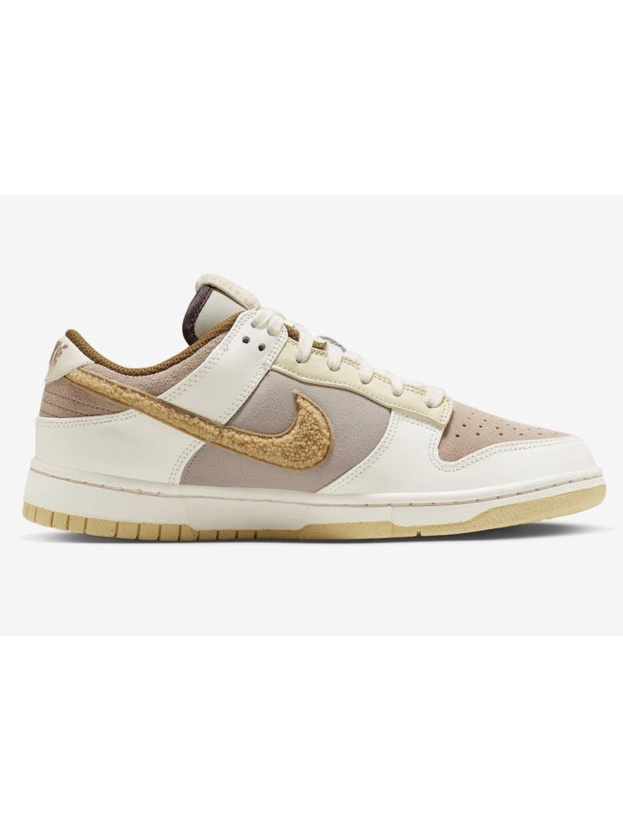 Nike dunk rabbit. Nike Dunk Low Rabbit. Nike Dunk year of the Rabbit. Japan Rocket кроссовки.