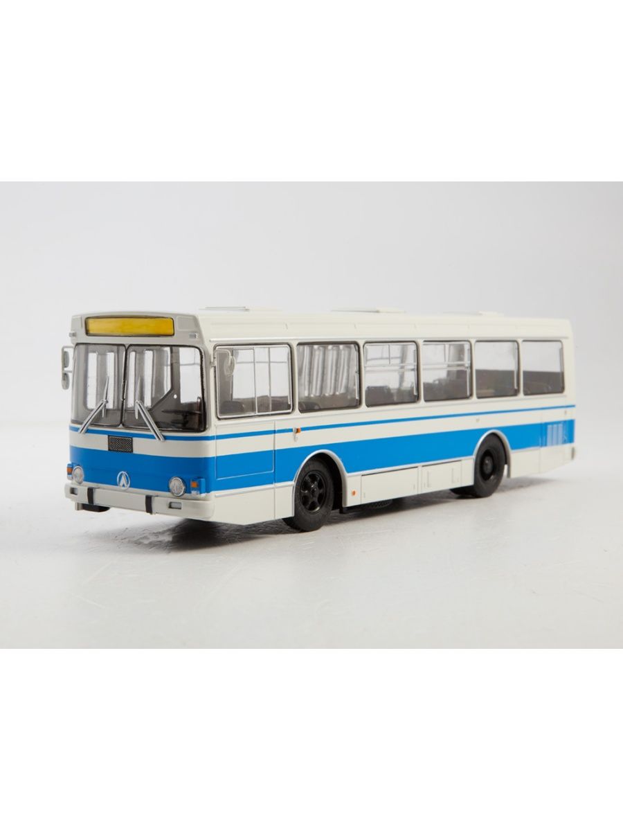 Автобусы лаз 1 43. ЛАЗ-4202 В масштабе 1:43. ЛАЗ 4202. ЛАЗ-4202 автобус. Модель автобуса ЛАЗ.