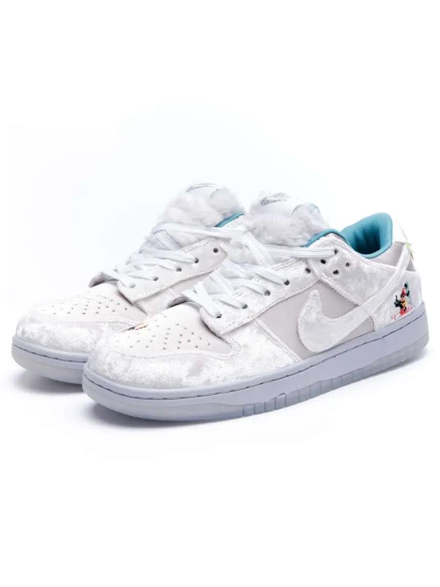 Nike dunk sb low white ice online