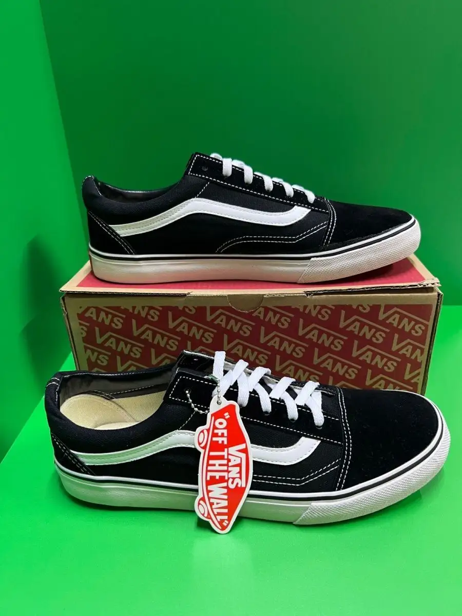 Green and black 2024 old skool vans