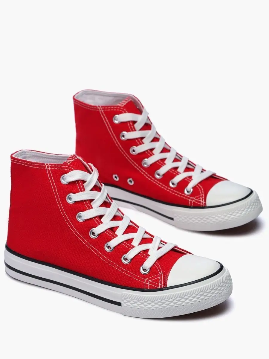 Converses rouges 2025